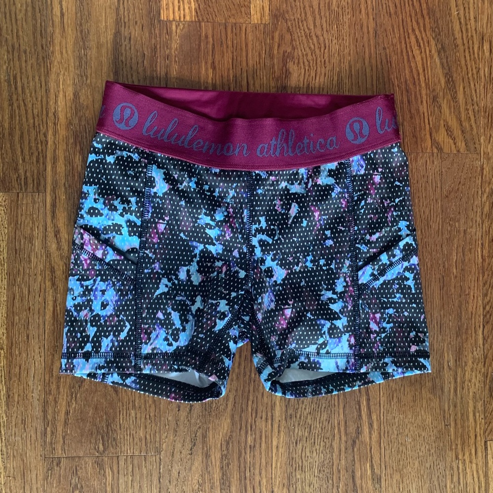 Lululemon Athletica shorts size 4